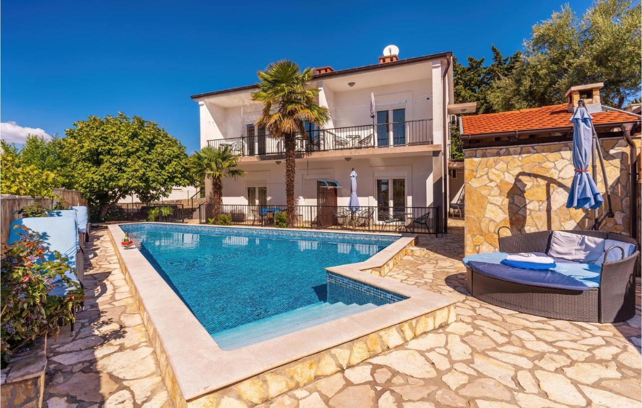 Cozy Apartment In Krk With Kitchen Krk Town Exterior foto